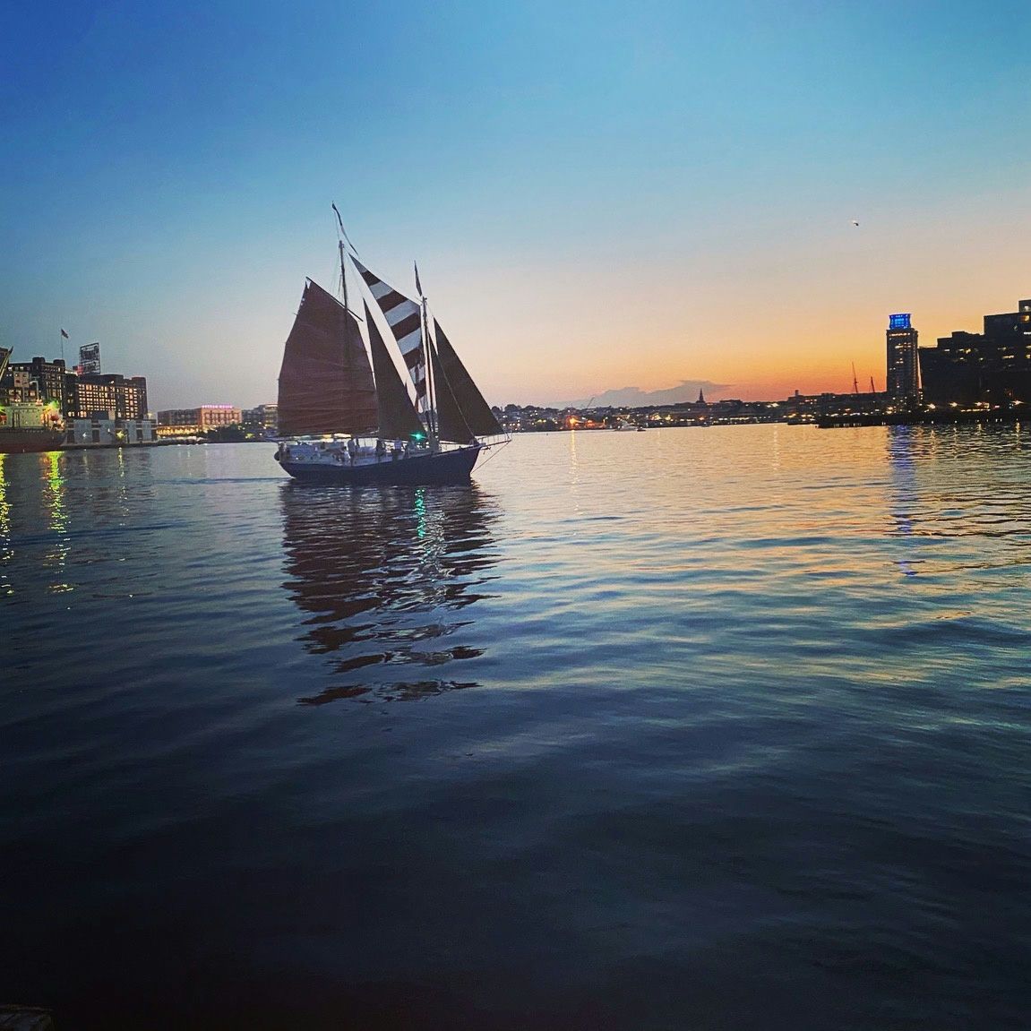 Weekend Moonlight Sail on Unforgettable