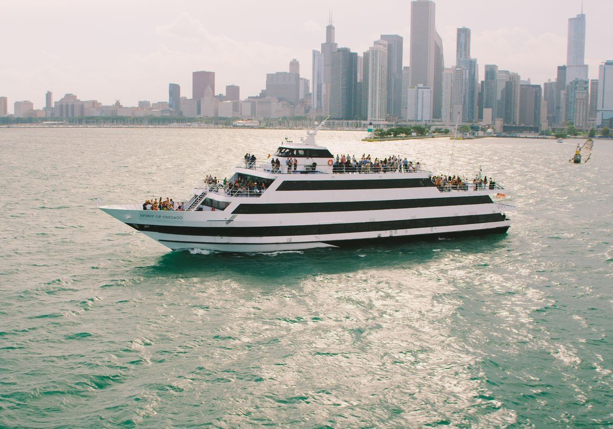 Saturday Signature Dinner Cruise on Lake Michigan