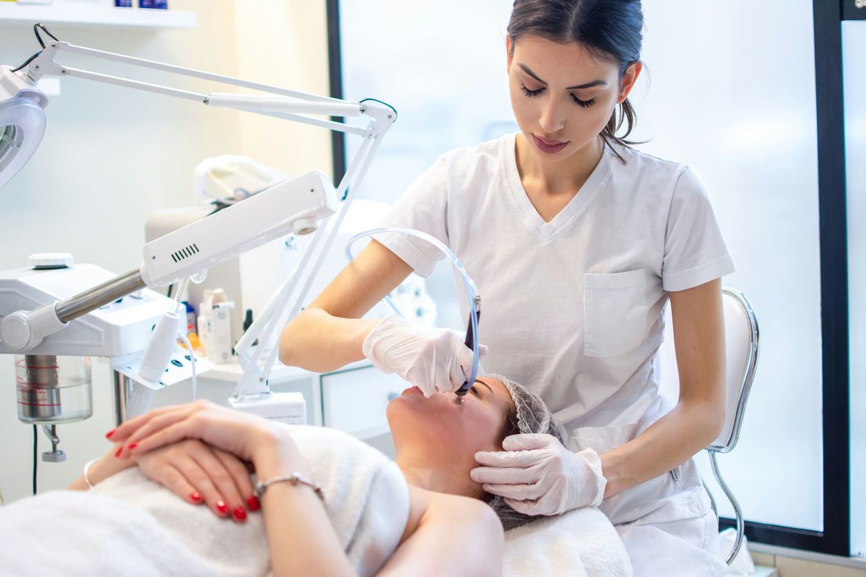 Hydra Facial