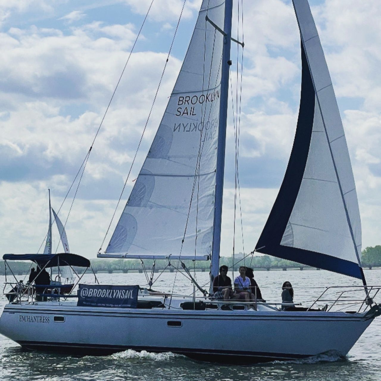 Weekend & Holiday Brooklyn Private Sail