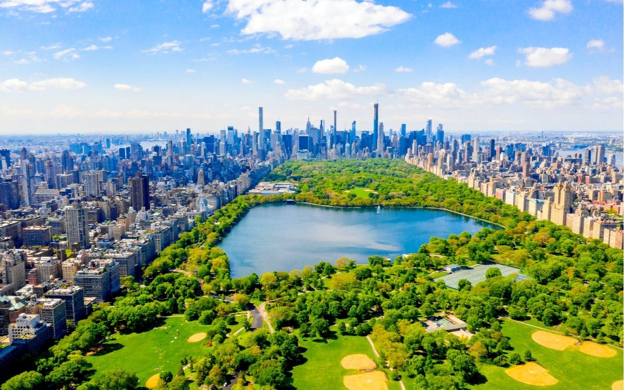 Romantic New York City Exploration Game