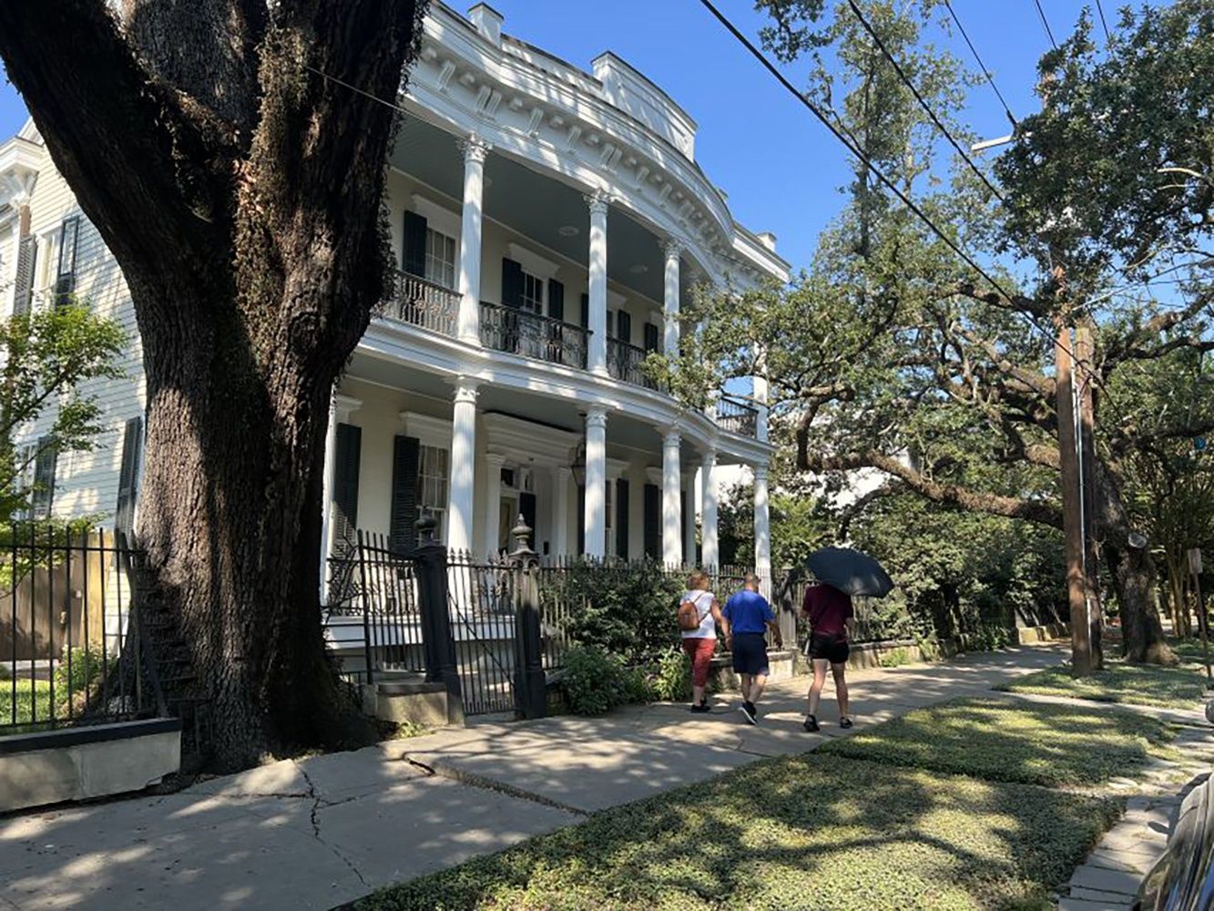 Garden District Architecture Walking tour