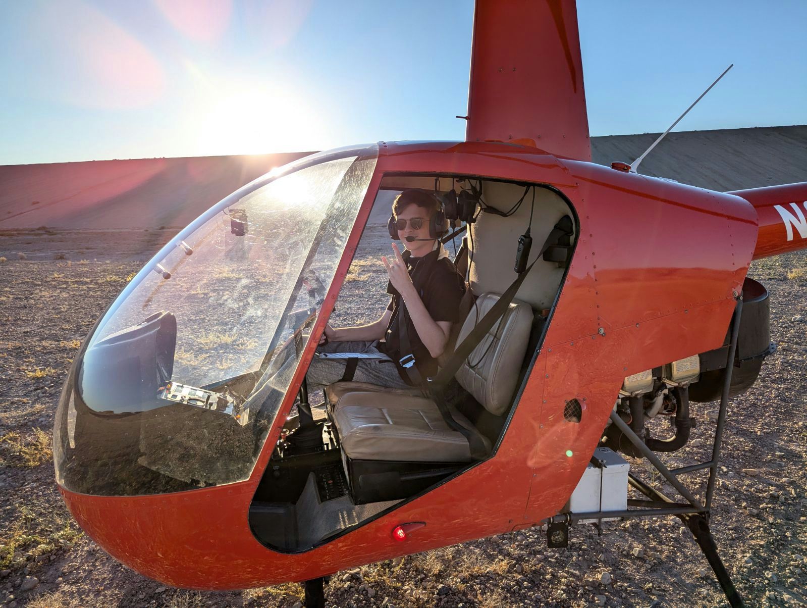 Learn to Fly a Robinson R22 Helicopter in Las Vegas