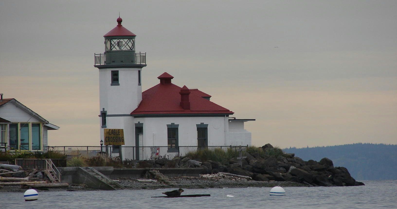 Alki Lighthouse Sea Kayak Tour