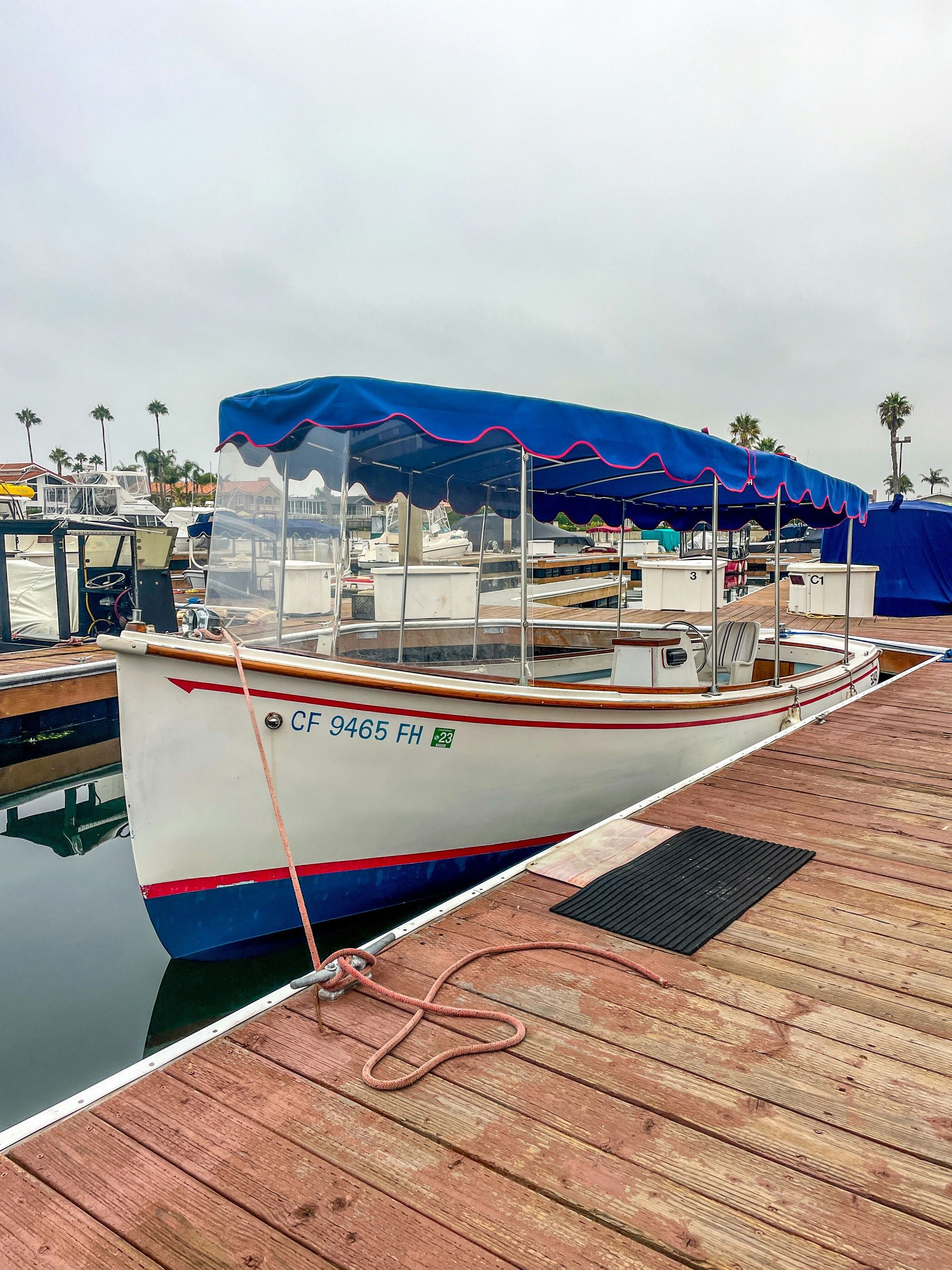 20′ Electric Duffy Boat Rental in Huntington Harbor