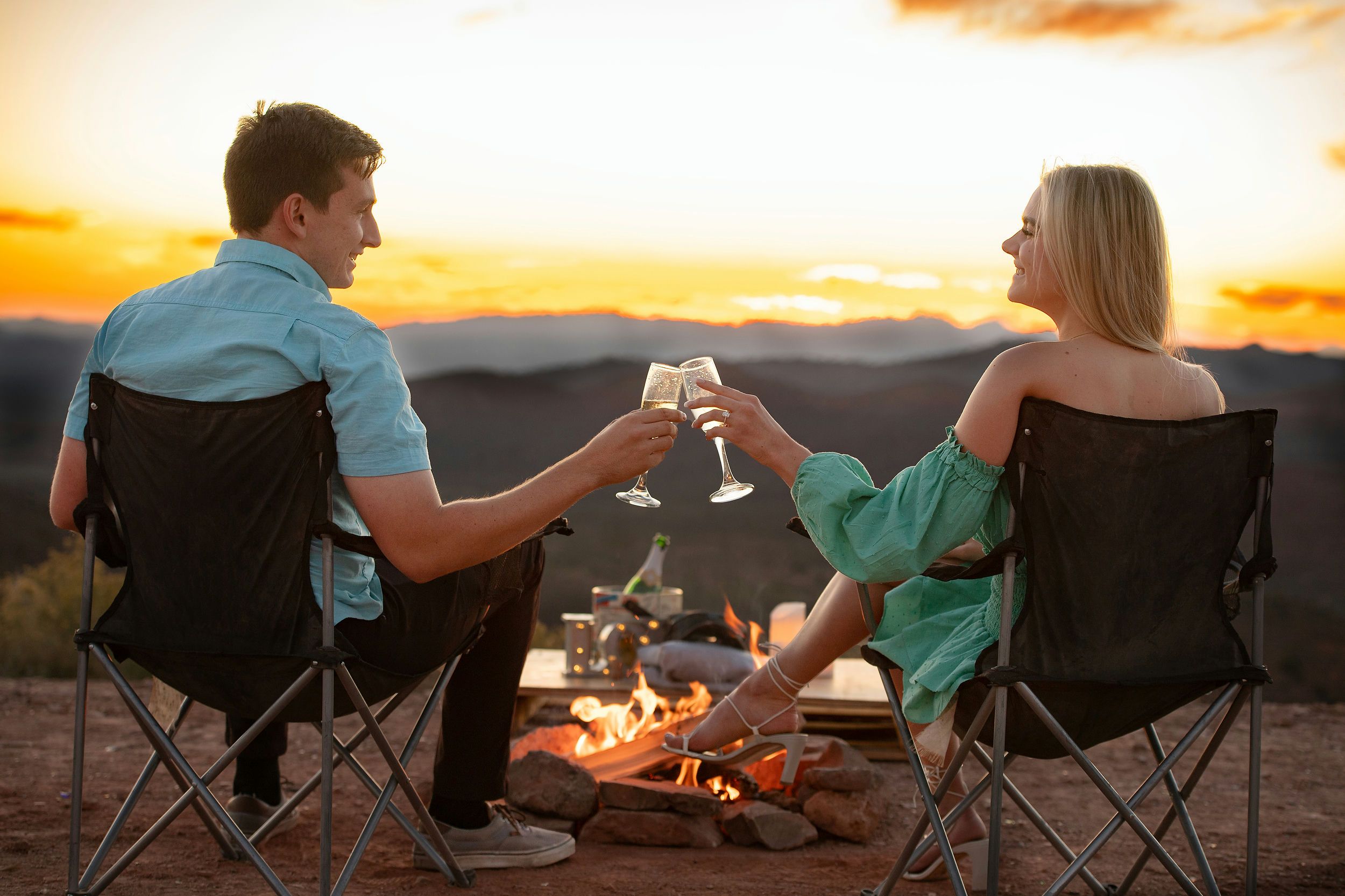 Couples Date Night Picnic at Lovell Canyon Overlook