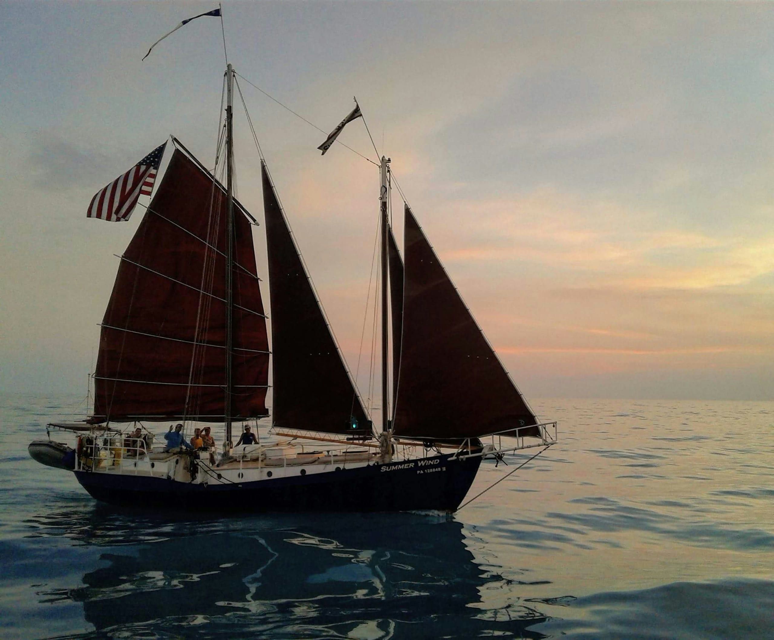 4 Hour Private Yacht Charter