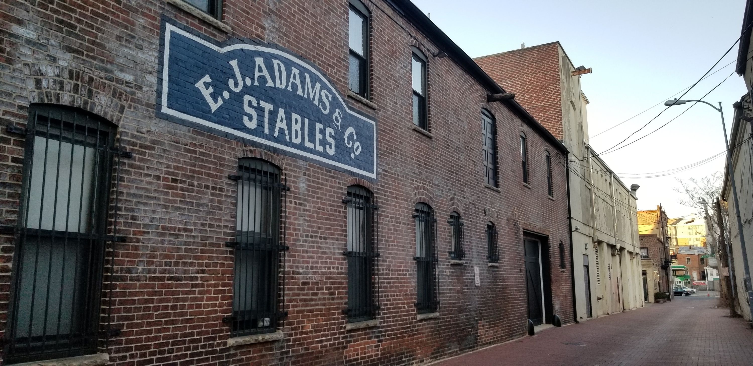 Historic Alleyways Walking Tour