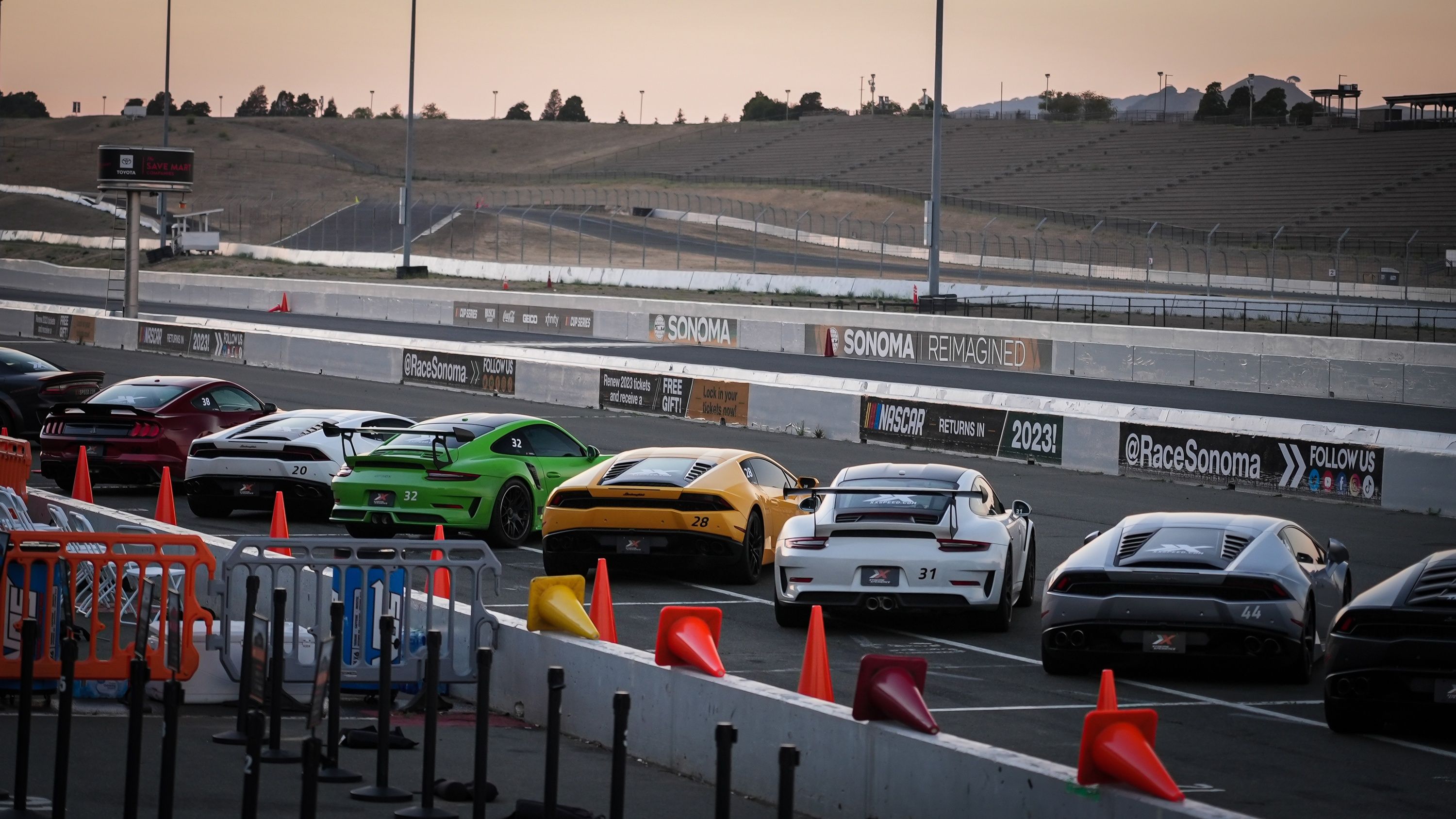 Ultimate Supercar Racing Experience - Raceway Park Englishtown