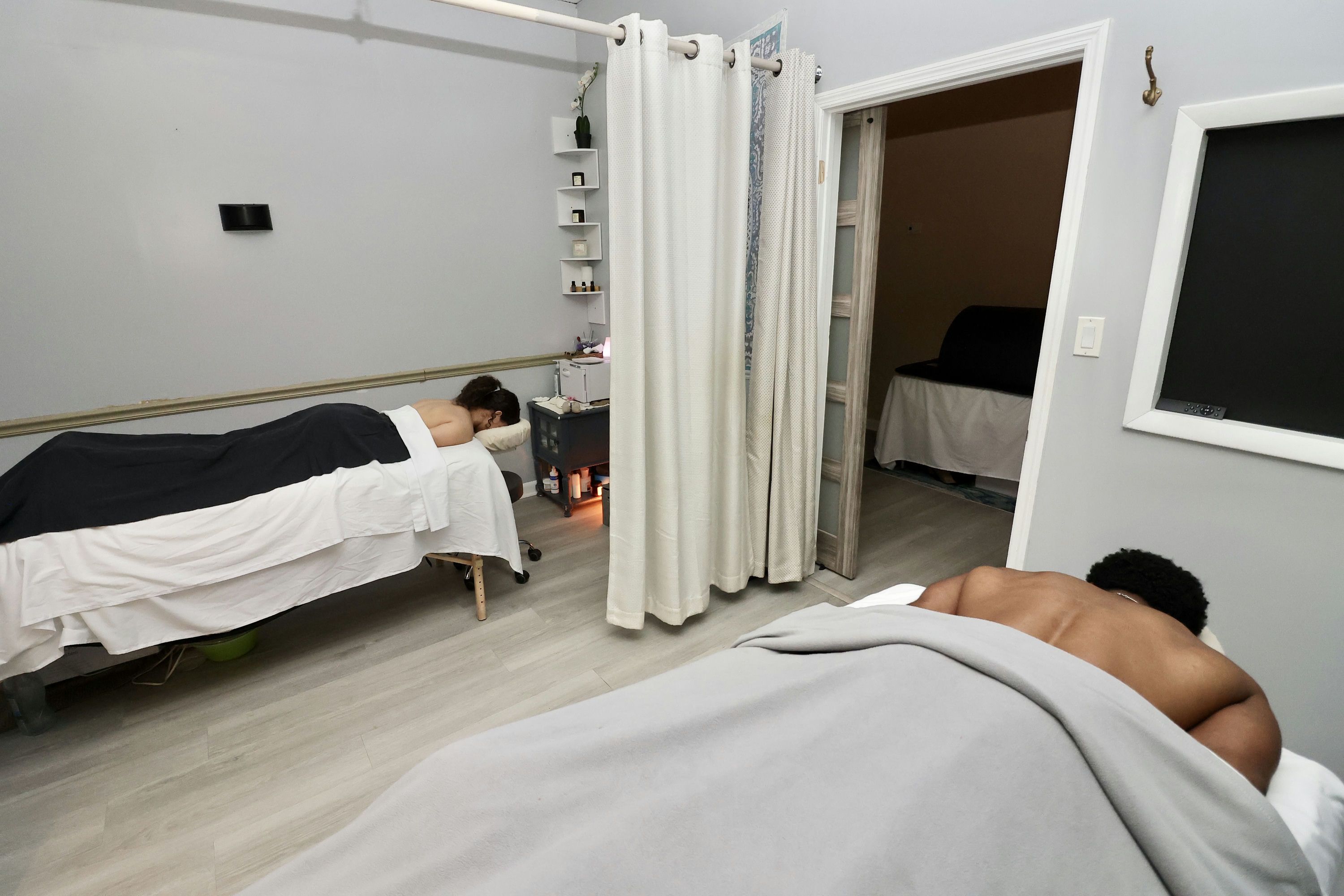 Couples Deep Tissue Massage in Palm Beach