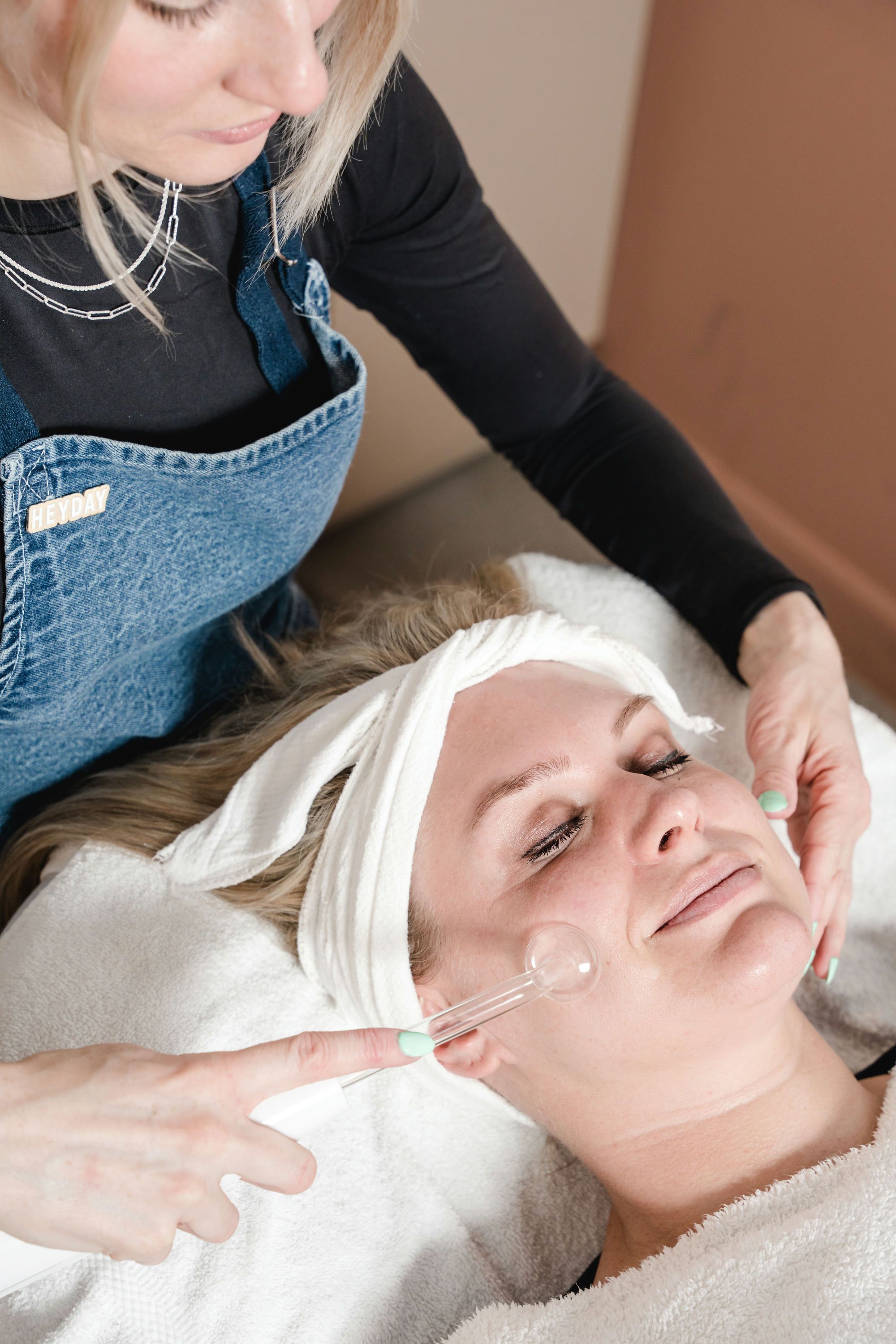Heyday Personalized Facial with Microcurrent