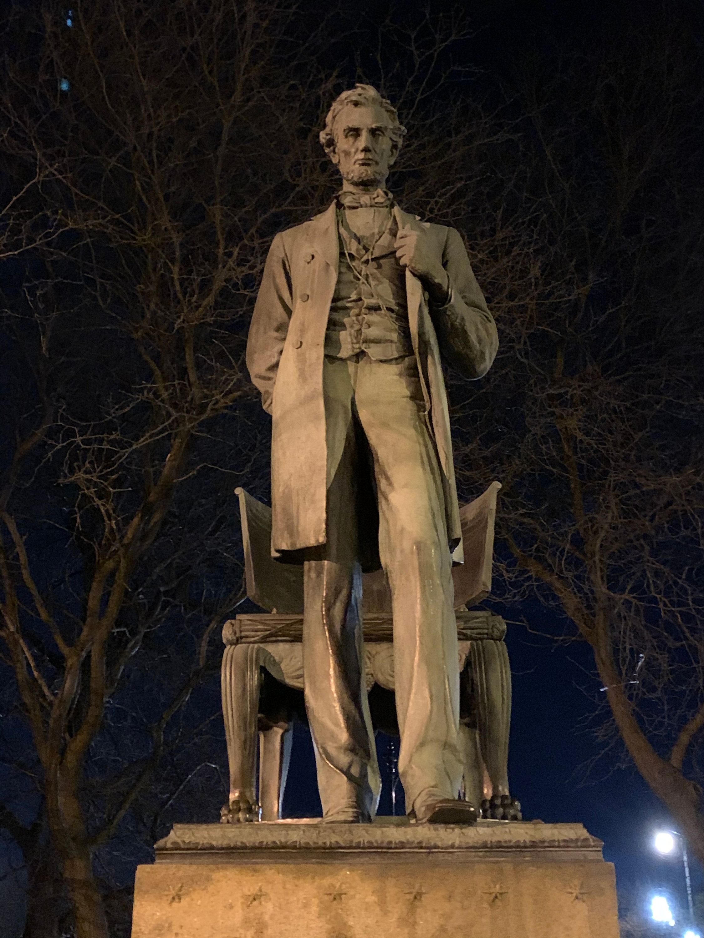 Chicago Ghost Hunt of Lincoln Park
