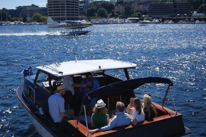 Private 1 Hour Lake Union Sightseeing Cruise