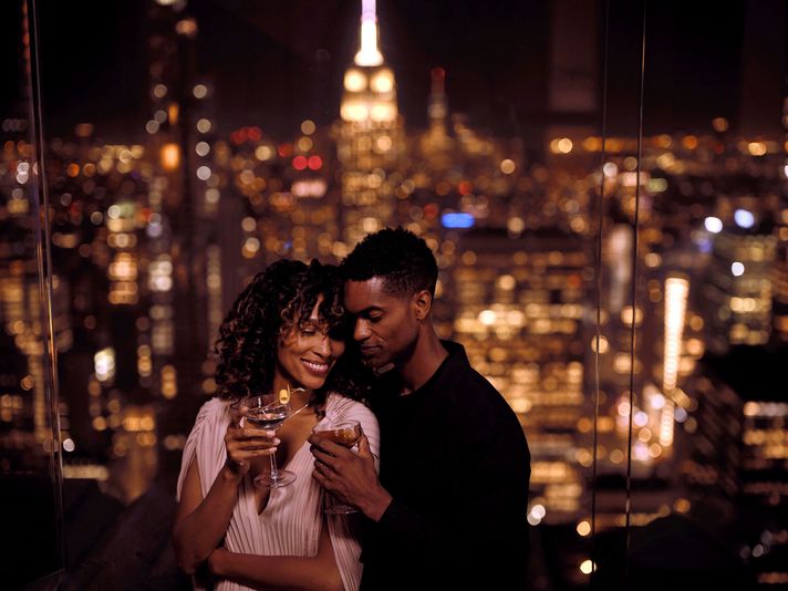 VIP Experience to Top of the Rock with SKYLIFT, The Beam & Champagne
