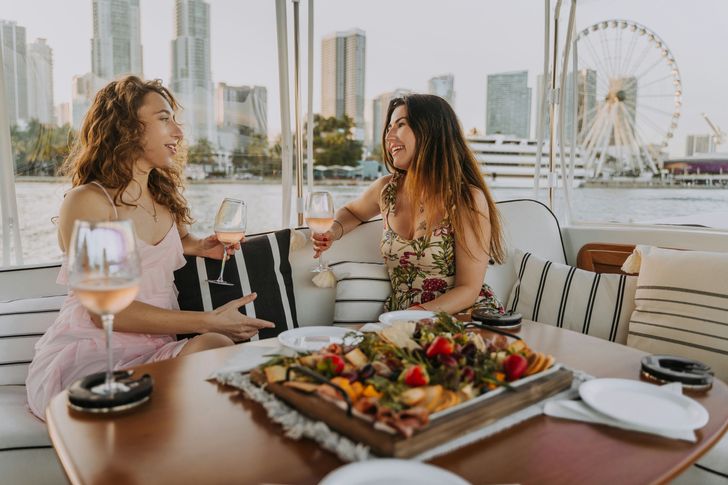 Private E-Boat Cruise with Wine, Charcuterie & Manatee Spotting in Miami - Image 2
