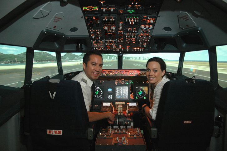 30-Minute Boeing-737 Flight Simulator Experience