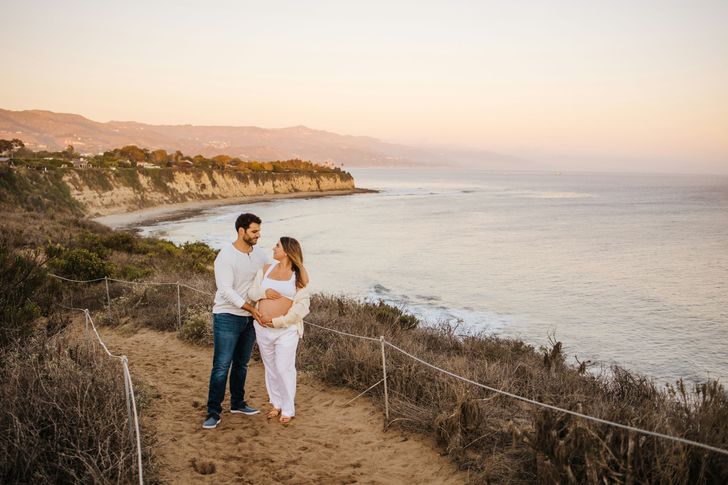 Maternity Photoshoot with a Professional Photographer - Image 2