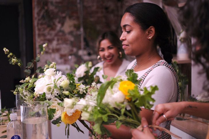 Brooklyn Floral Arrangement Workshop - Image 7