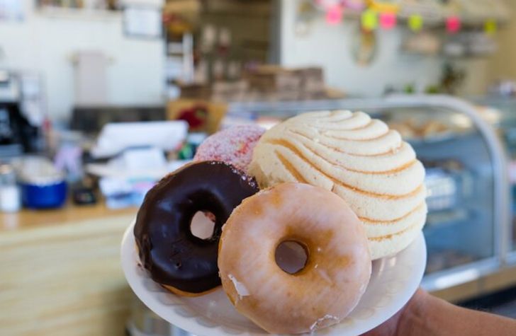 Downtown Las Vegas & Fremont Street Donut Tour - Image 3