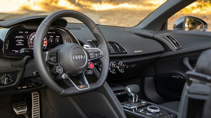 Race an Audi - Image 3