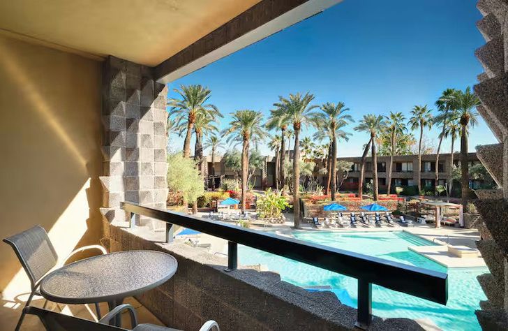 Desert Dreams: One-Night Scottsdale Retreat - Image 9