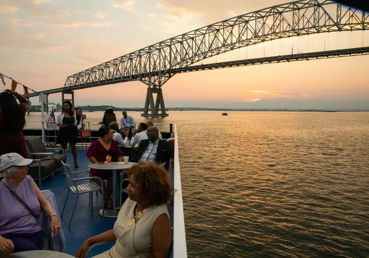 Signature Dinner Cruise in Baltimore Sunday and Weekdays