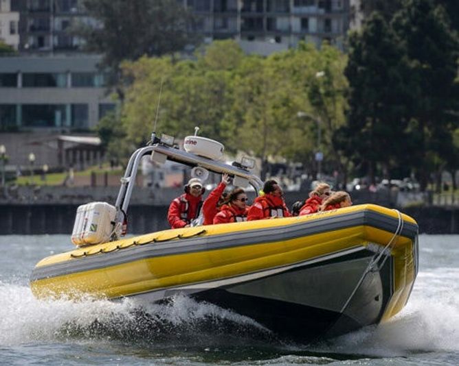 Small Group City Tour with SF Bay Speedboat Tour - Image 6