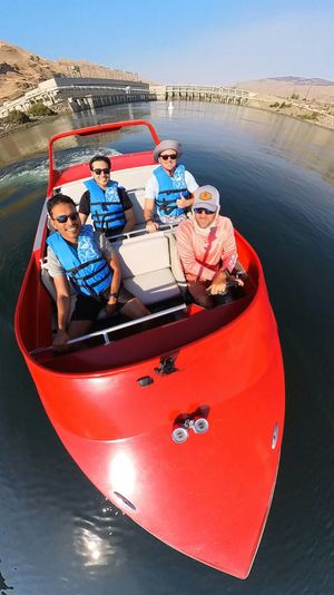 Thrilling 6 Mile Speedboat Ride - Image 2