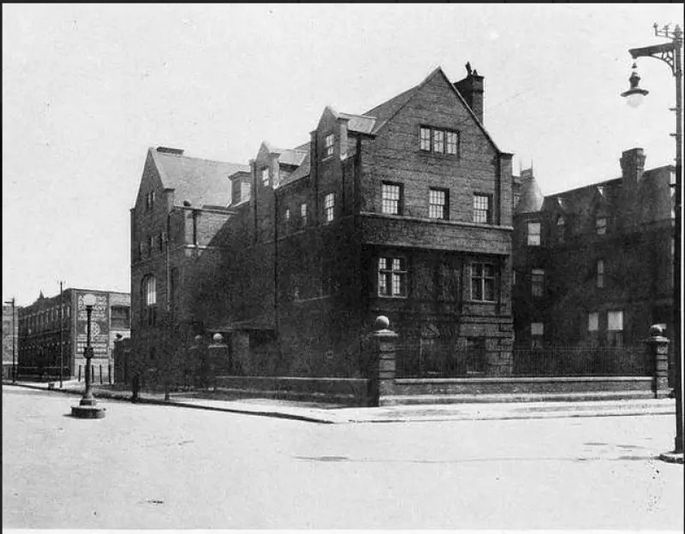 Chicago Haunted History Tour of Prairie Avenue - Image 2