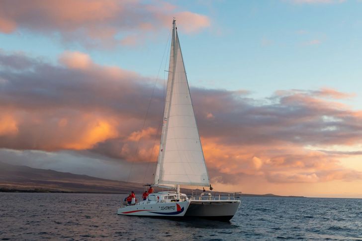 Pau Hana Sunset Catamaran Cruise in Anaeho’omalu Bay - Image 2