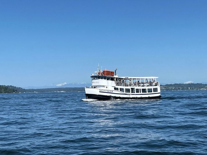 Seattle Fall Foliage Lunch Cruise - Image 4