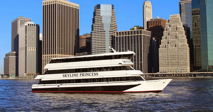 New York City Dinner Cruise from Queens