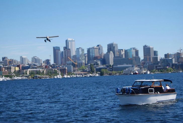 Private 1 Hour Lake Union Sightseeing Cruise - Image 4