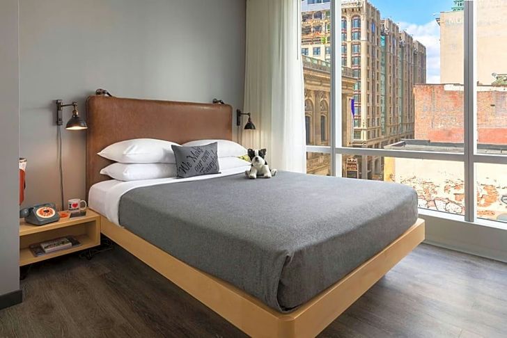 Boston Bliss: 2-Night Hotel Gift Experience - Image 9