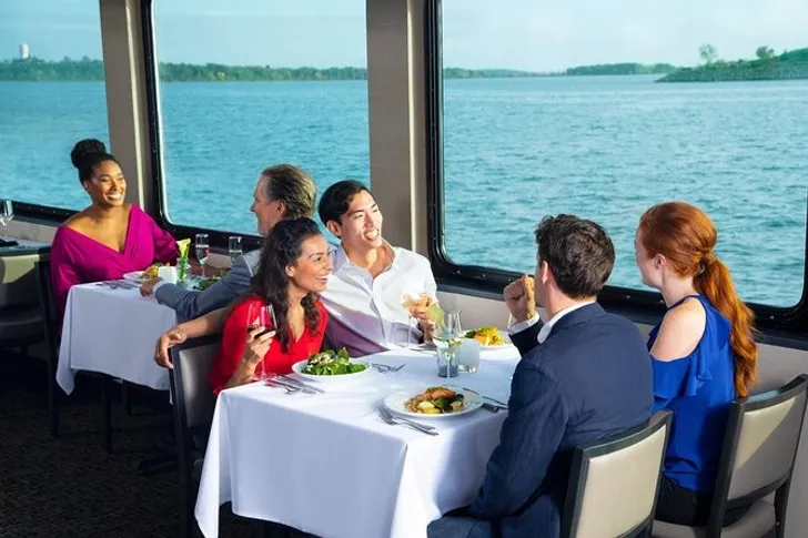 Weekend Signature Brunch Cruise in Philadelphia