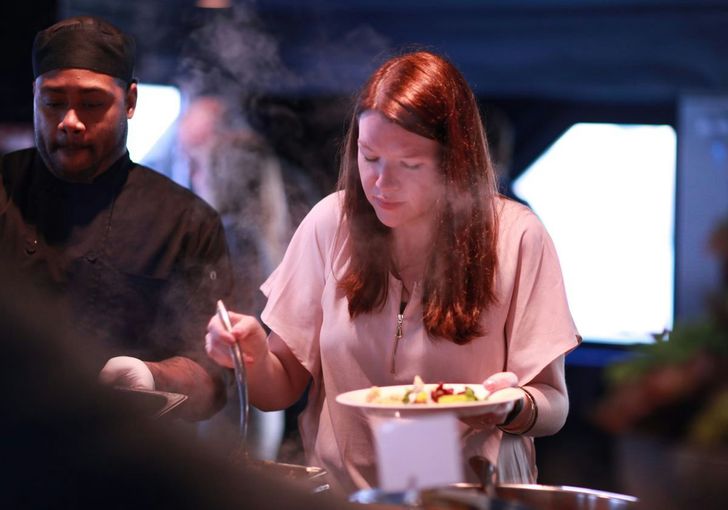 Friday Romantic Signature Dinner Cruise in Norfolk - Image 5