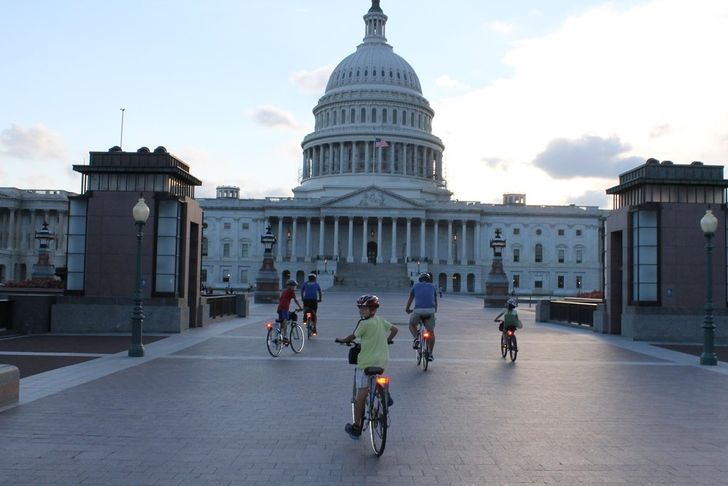 Washington DC Monuments at Night Bike Tour - Image 3