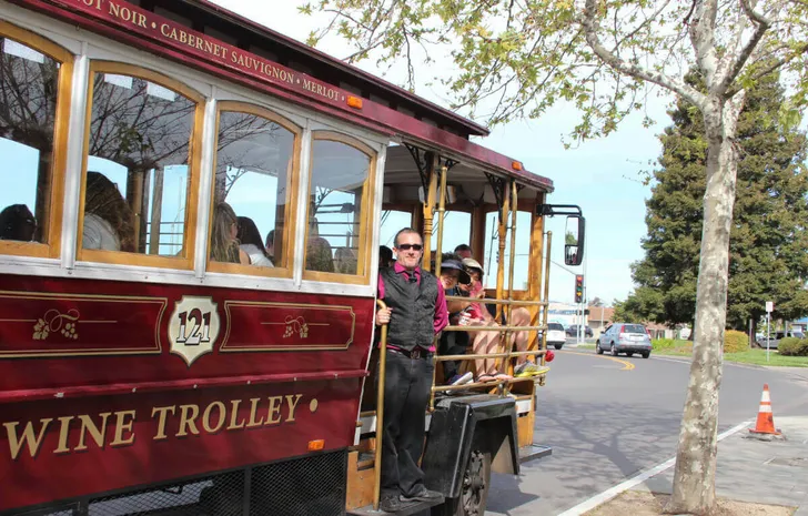 Napa Valley Wine Trolley Castle Tour with Lunch