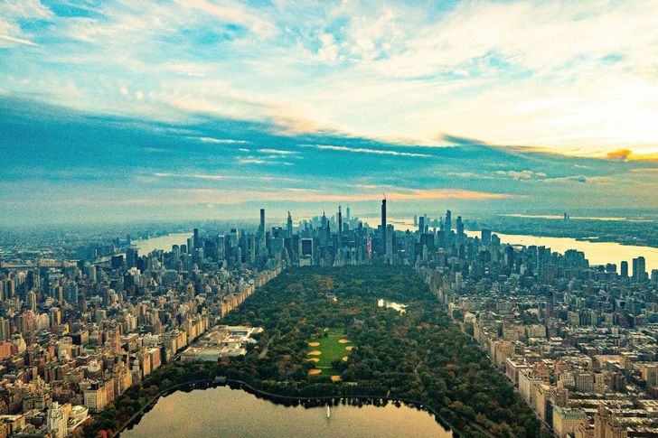 Shared Helicopter Tour of NYC from Westchester - Image 8