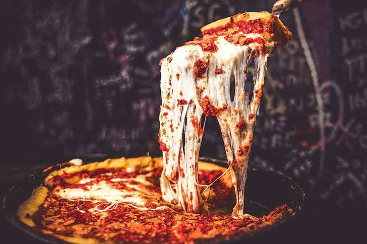 Self-Guided VIP Deep Dish Pizza Tour of Chicago - Image 6