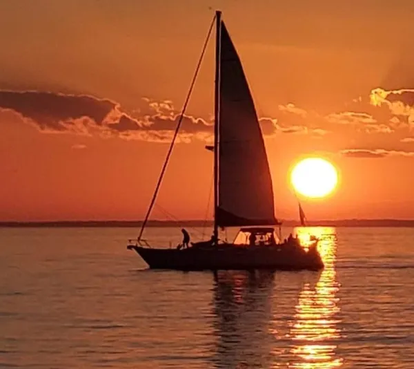 Sunset Sailing Cruise