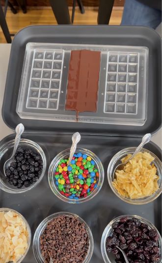 Make a Creo Chocolate Bar with Factory Tour - Image 3
