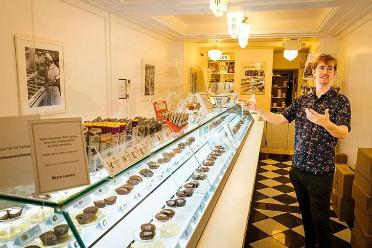 West Village Skip the Line Chocolate Tour - Image 6
