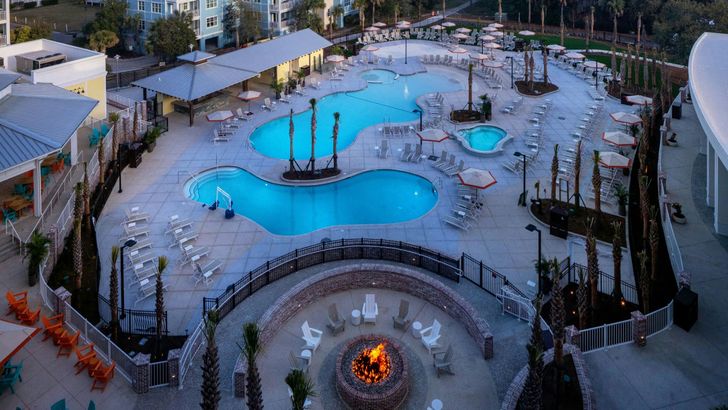 Charleston Escape: 1-Night Hotel Stay - Image 4