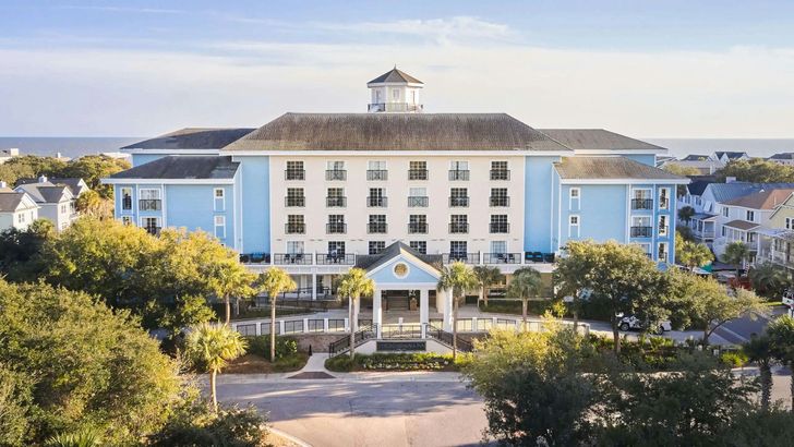 Charleston Escape: 1-Night Hotel Stay - Image 2