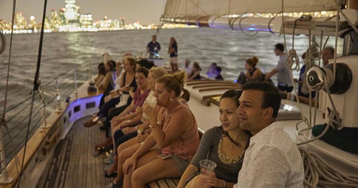 City Lights Sail on America 2.0