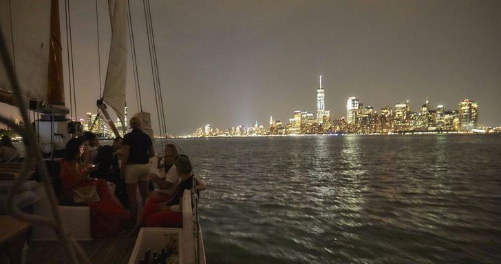 City Lights Sail on America 2.0 - Image 3