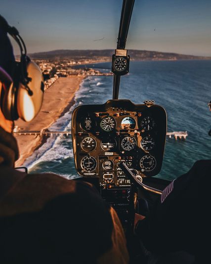 Learn to Fly an R44 Helicopter in Los Angeles - Image 2