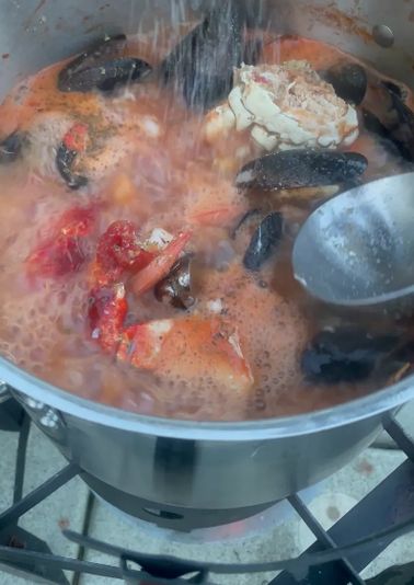 Golden Gate Bridge Crab and Cook Experience - Image 3