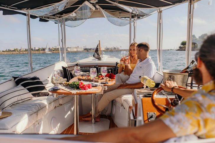 Private Los Angeles Romantic Boat Cruise For 2 with Wine & Charcuterie - Image 4